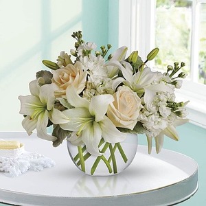 Dorchester Florist Flower Delivery By Trang S The Ftd Pastel Peace Basket