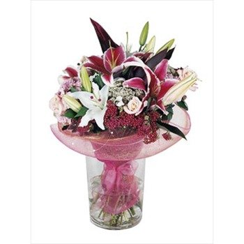 Bouquet of Mixed Cut Flowers in Pink & White (Vase not included)