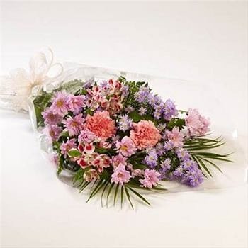 Bouquet of Seasonal Cut Flowers (Vase Not Included)